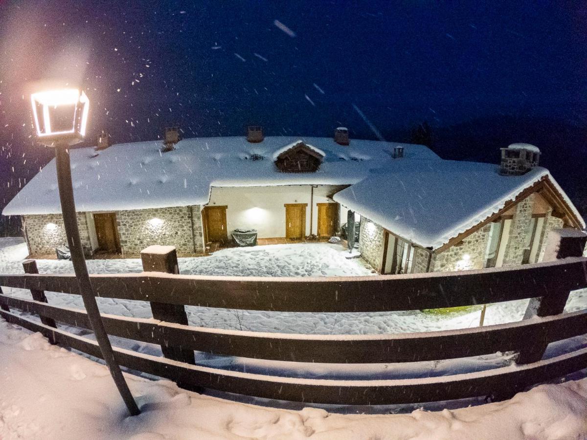 Apartamentos Los Picos De Europa Colio Exterior photo